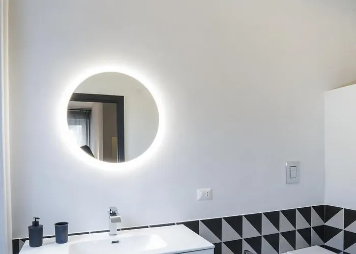 Nuccia Urban Loft 招待所 3*