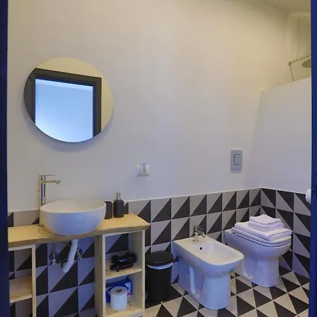 Nuccia Urban Loft 3* Neapol
